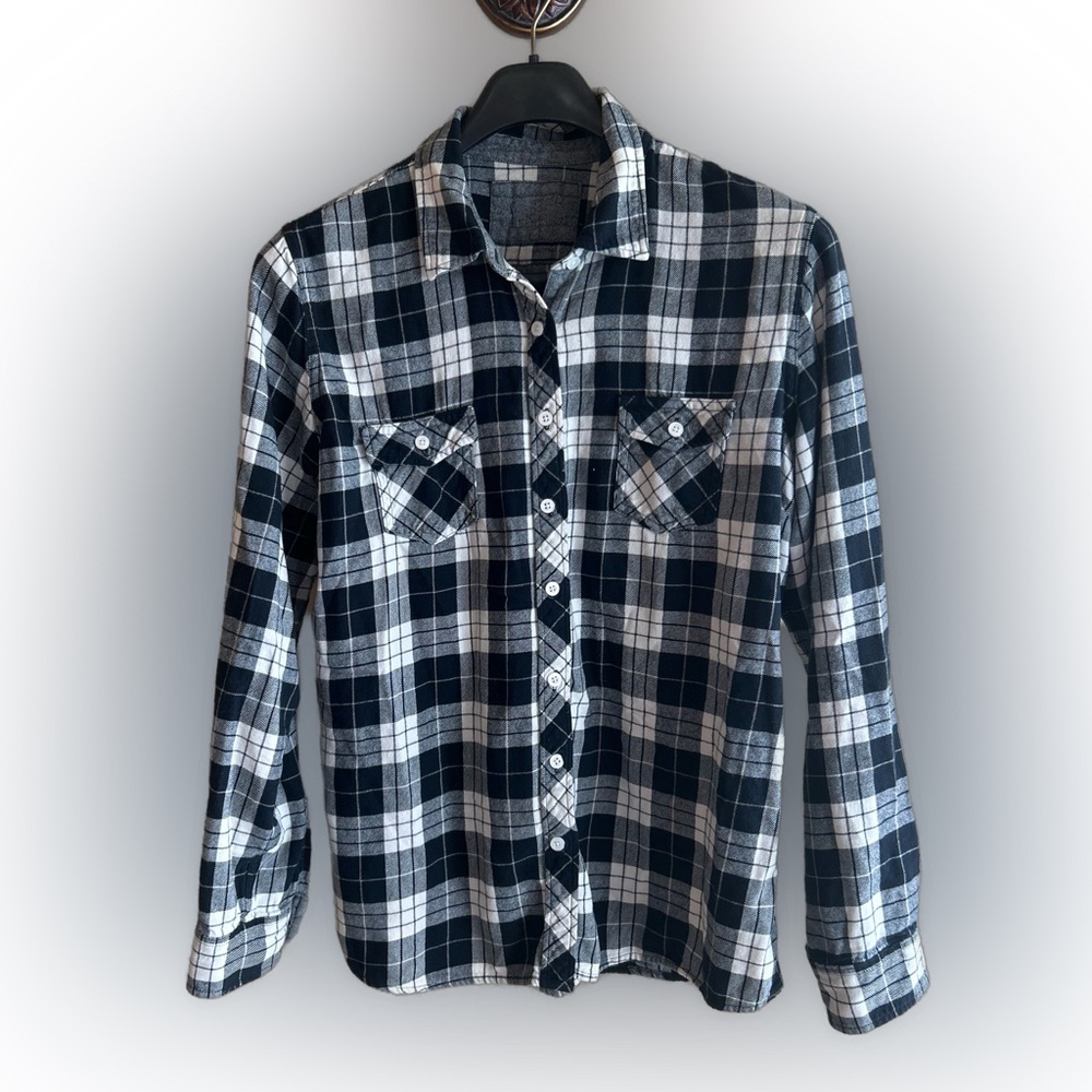 ✌️4 for $20✌️ Weatherproof flannel shirt